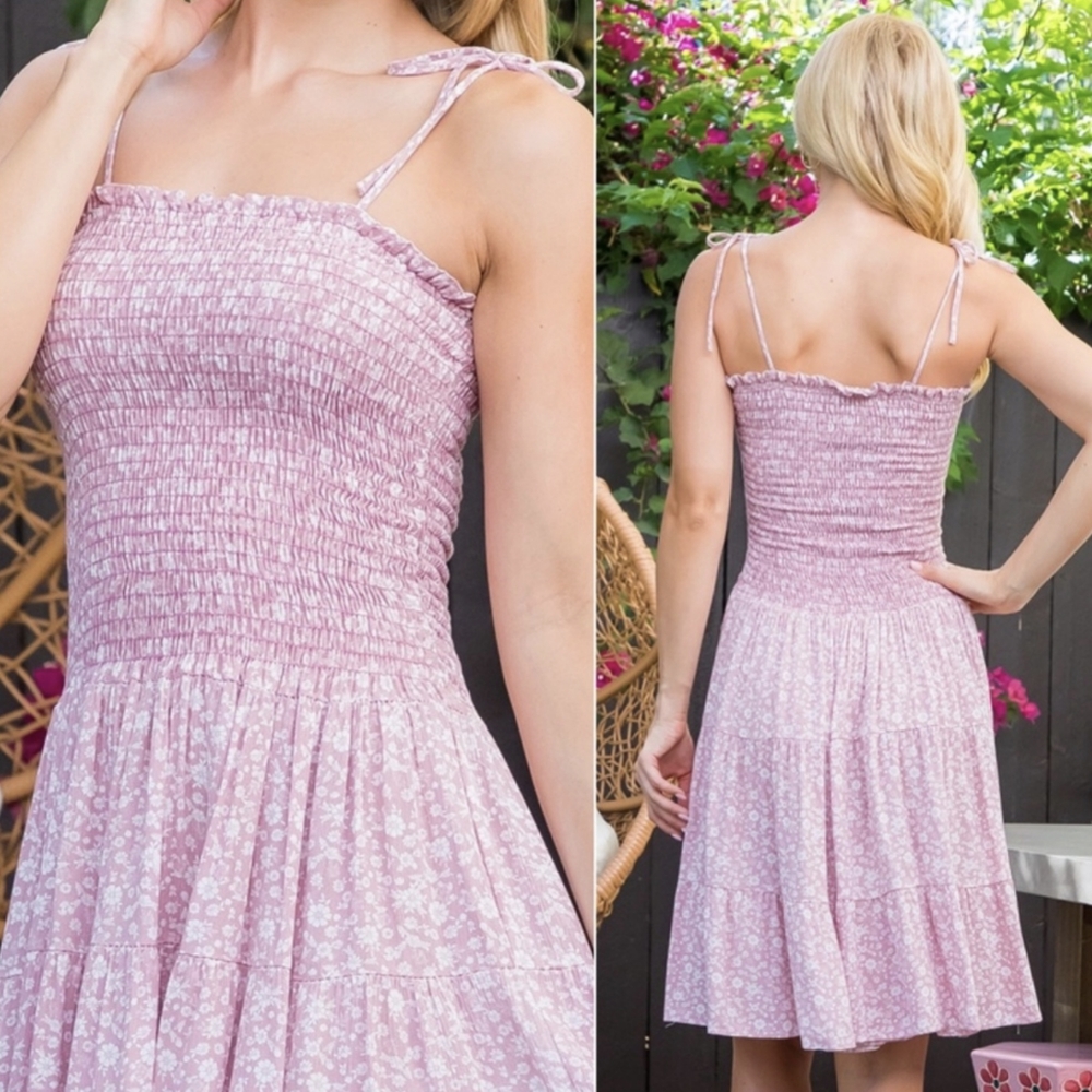 Perfect Spring/Summer Pink & White Floral Dress w/Cinched Top & Flowy Lower - Picture 3 of 5